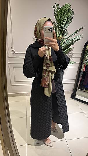 TAM BOY YAKA VE MANŞET DETAYLI FERMUARLI KAP